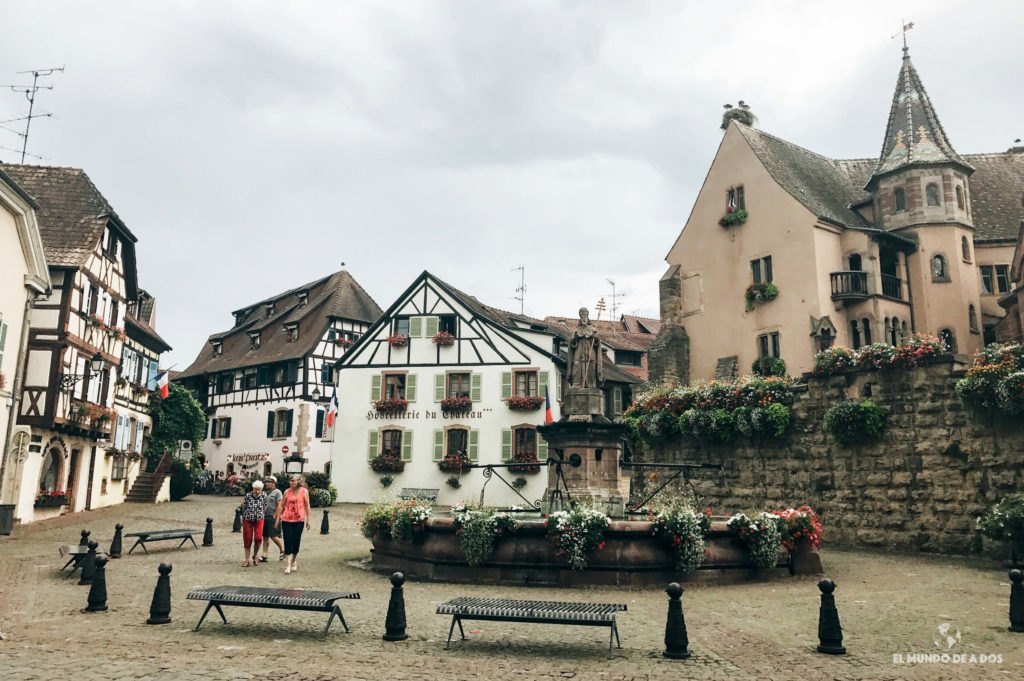 Plaza de San León. Eguisheim Francia