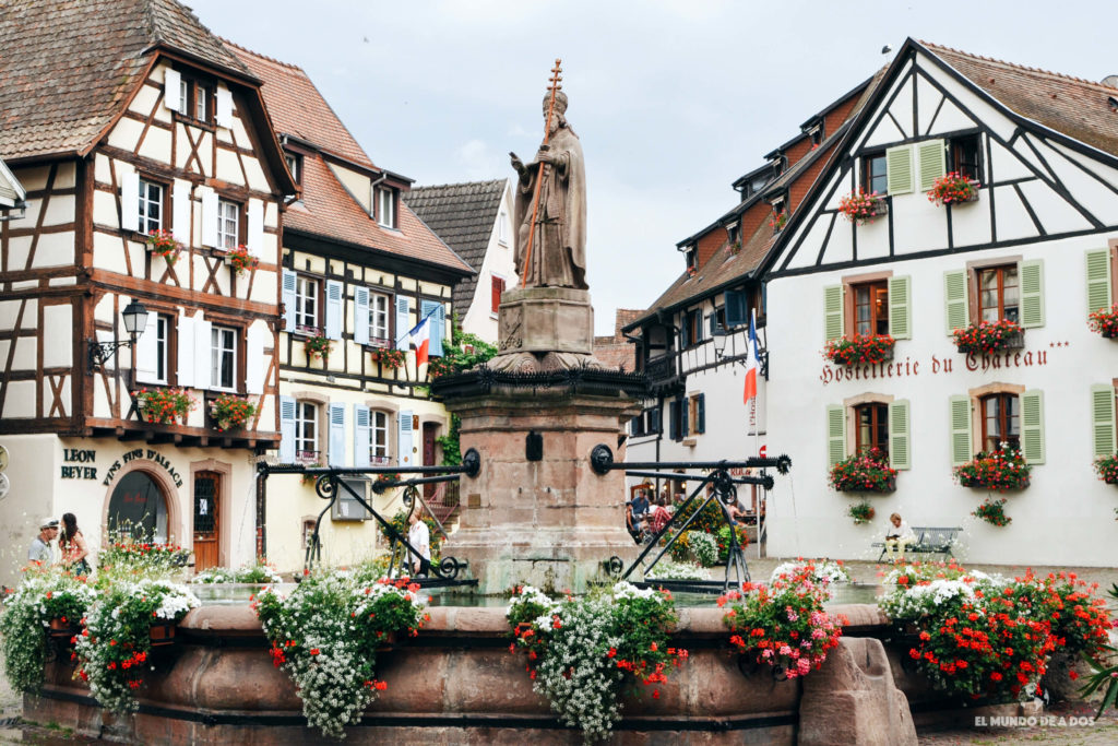 Fuente de San León. Eguisheim Francia