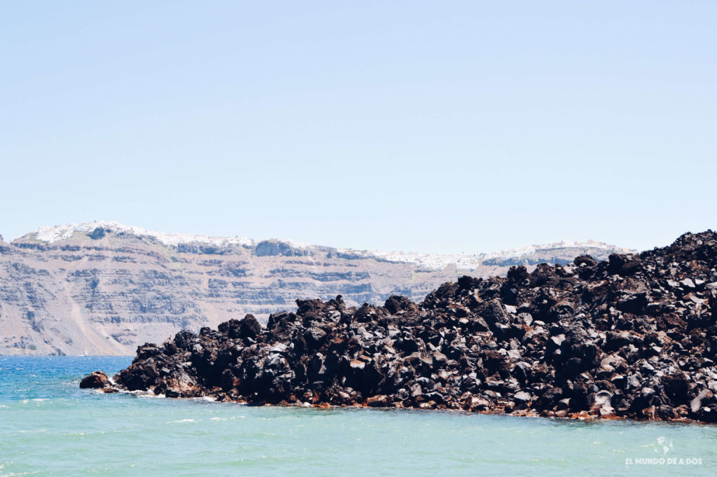 Rocas volcánicas. Caldera de Santorini