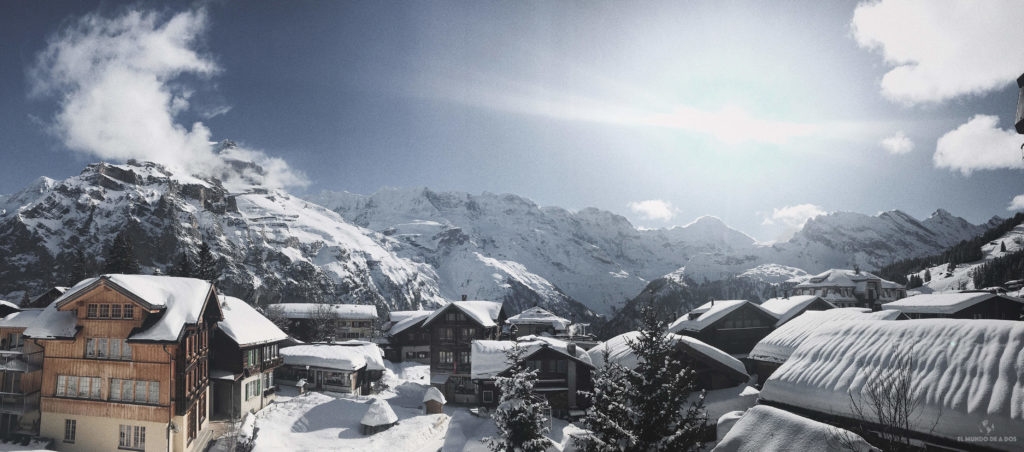 Pueblo de Suiza en invierno