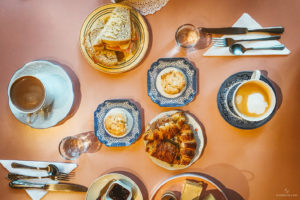 La mesa servida en No me olvides - Mejores casas de té en Bariloche